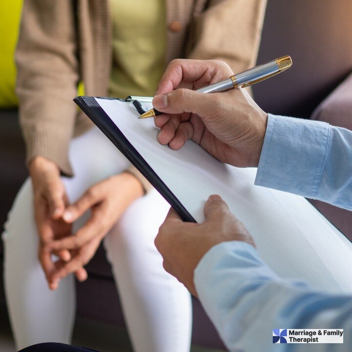 What Does an MFT Do? Career Paths, Clients & Daily Work